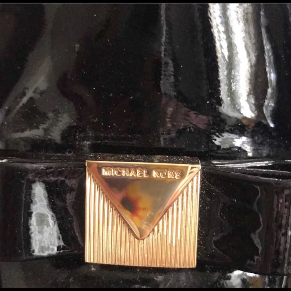 Michael Kors Black patent leather shoes - Picture 2 of 6